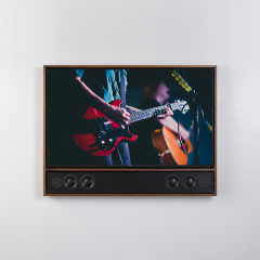 Edge Media Frame with Hz500UX-LR Soundbar