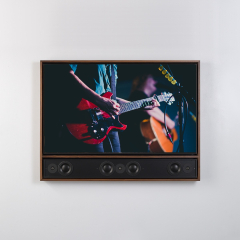 Edge Media Frame with Hz55UX Soundbar