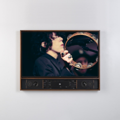 Edge Media Frame with HzOTO-MCA Soundbar