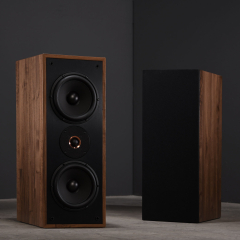 Timbre TiSEVEN-MTM Bookshelf Speakers